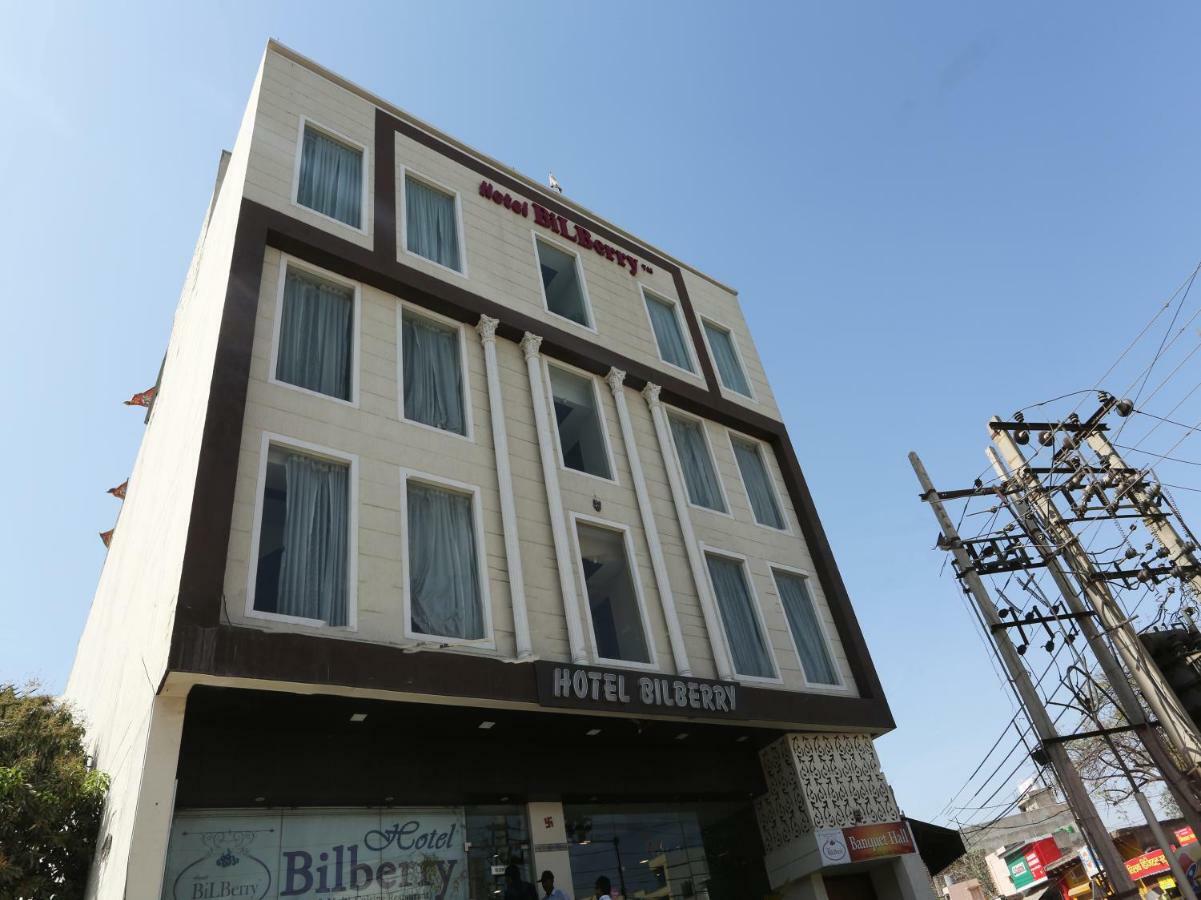 Bilberry Hotel Rewari Bagian luar foto