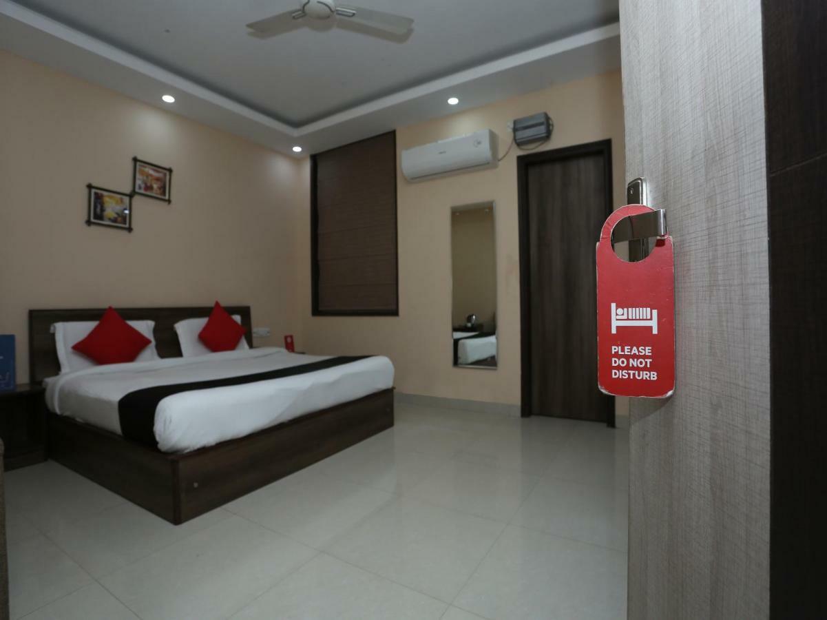 Bilberry Hotel Rewari Bagian luar foto