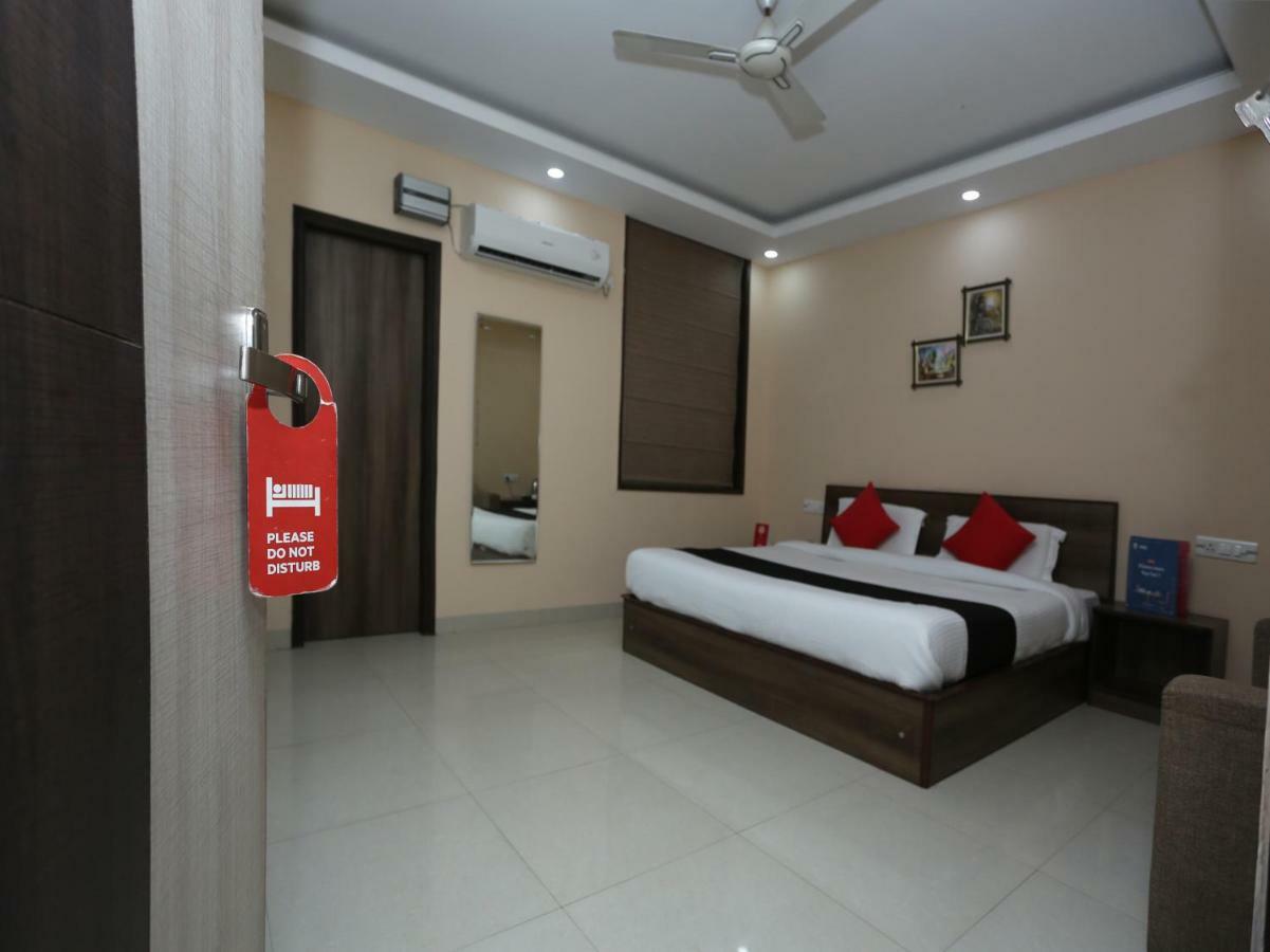 Bilberry Hotel Rewari Bagian luar foto