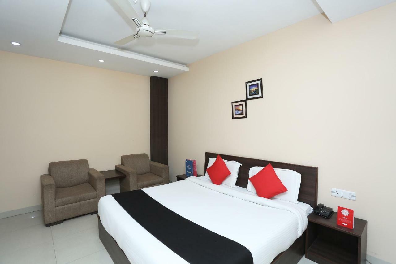 Bilberry Hotel Rewari Bagian luar foto